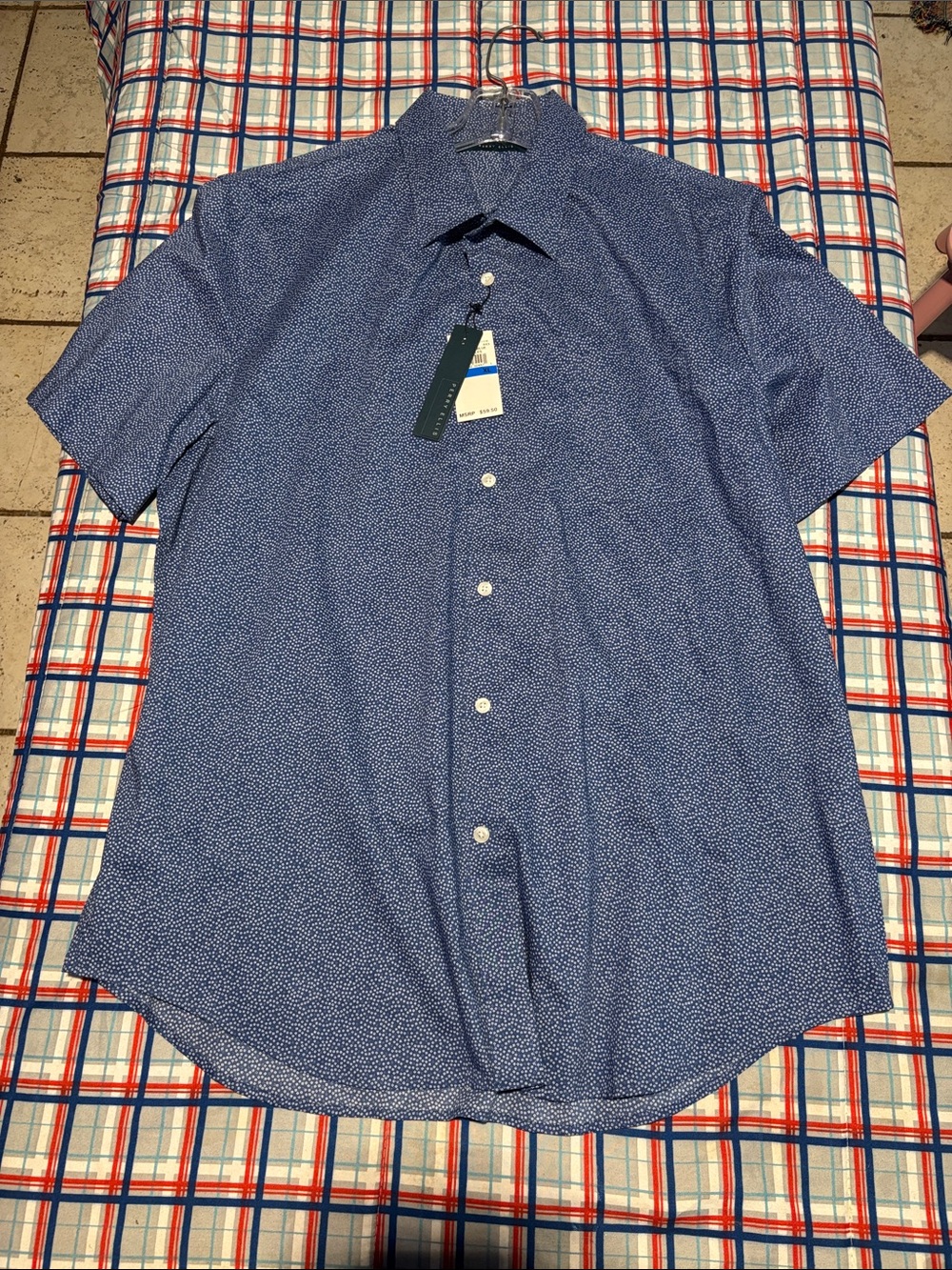 Perry Ellis Men’s Short Sleeve Blue Button-Up Shirt